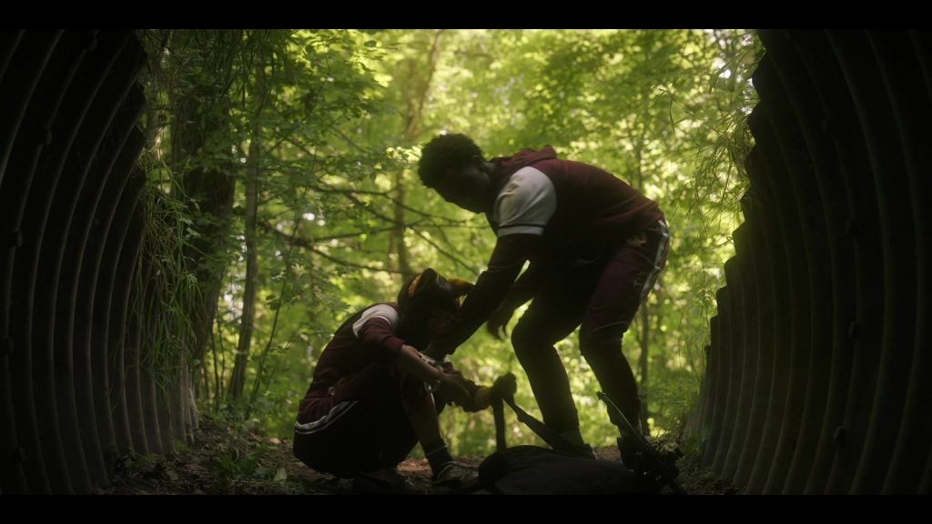 Puma Sneakers in Bet S01E07 “The Hunt” (2025) (Image 1)