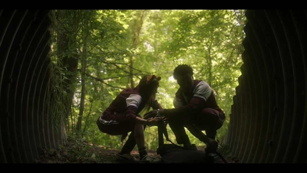 Puma Sneakers in Bet S01E07 “The Hunt” (2025) (Image 2)
