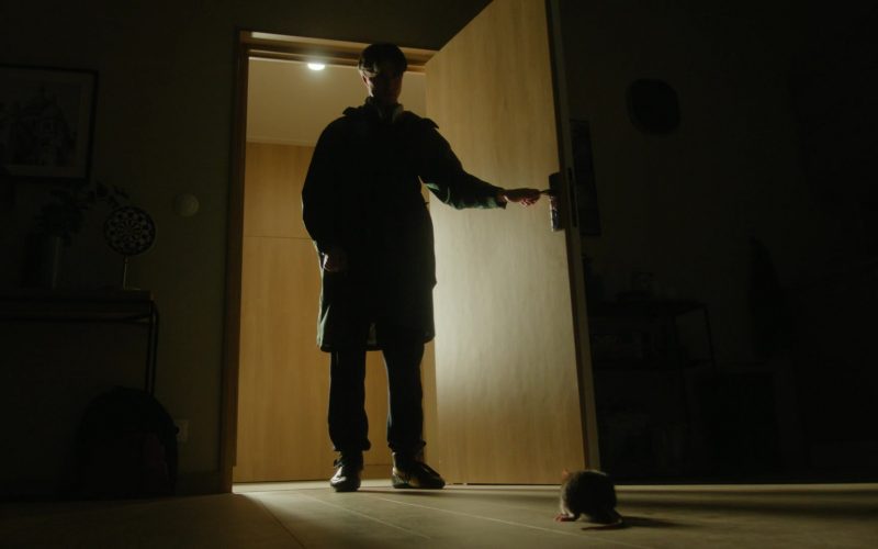 Puma Sneakers in Etoile S01E05 “The Rat” (2025) (Image 1)