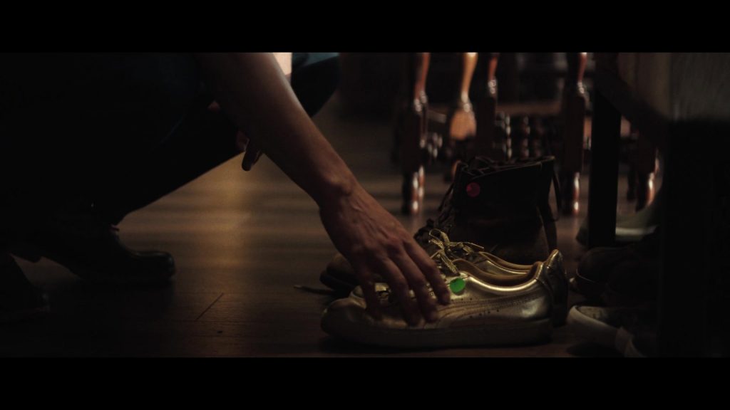 Puma Sneakers in Murdaugh Death in the Family S01E08 “The Man In the Glass” (2025) (Image 6)