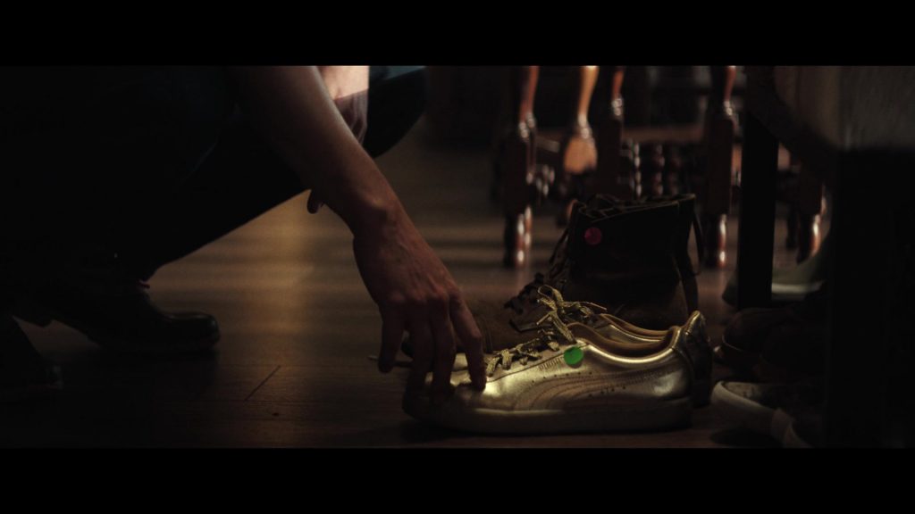 Puma Sneakers in Murdaugh Death in the Family S01E08 “The Man In the Glass” (2025) (Image 7)