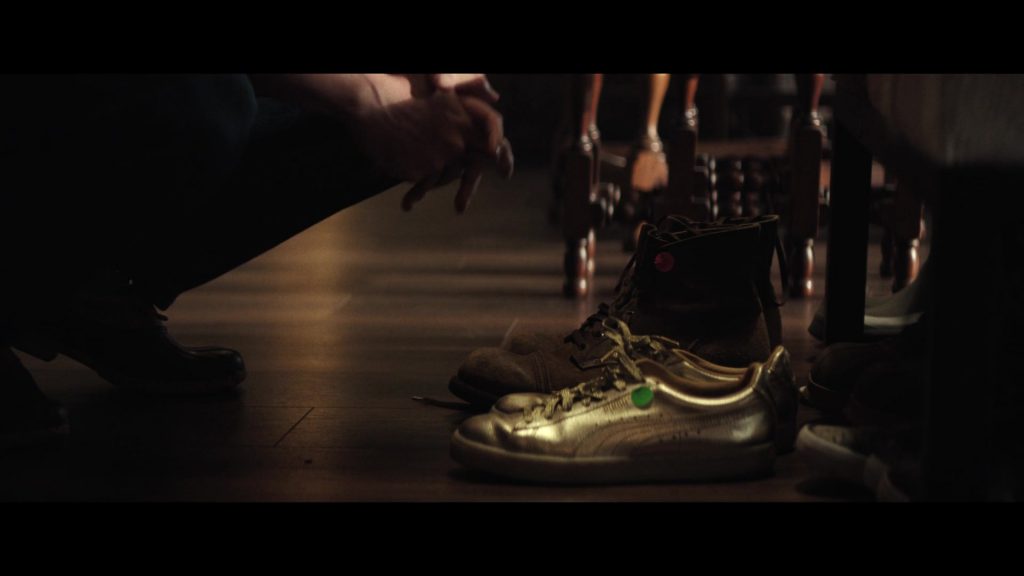 Puma Sneakers in Murdaugh Death in the Family S01E08 “The Man In the Glass” (2025) (Image 9)