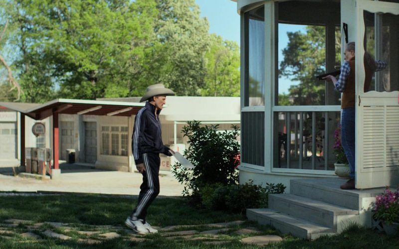 Puma Sneakers in The Bondsman S01E03 “Marphos” (2025) (Image 1)