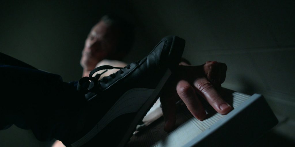 Puma Sneakers in The Bondsman S01E06 “Revelations” (2025) (Image 1)