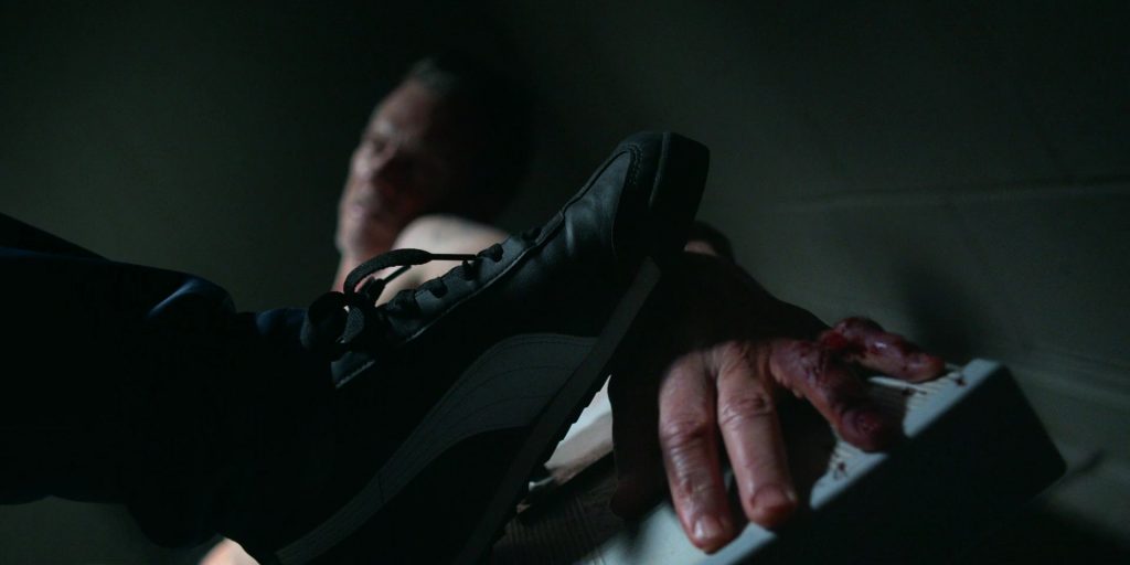 Puma Sneakers in The Bondsman S01E06 “Revelations” (2025) (Image 3)