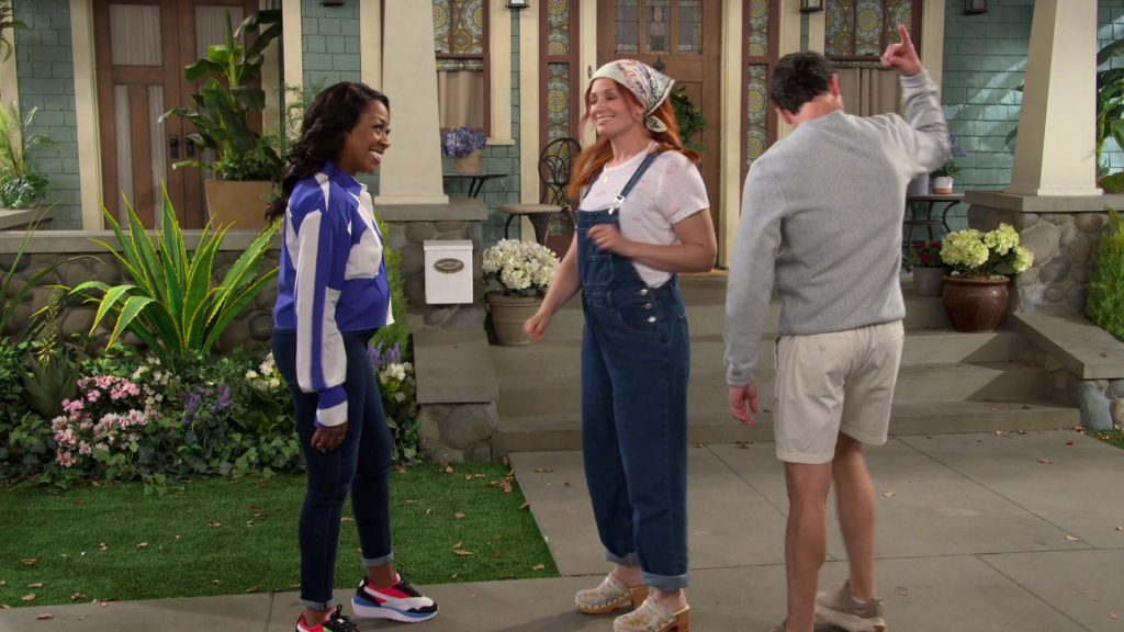 Puma Sneakers in The Neighborhood S07E06 “Welcome to Daddy Issues” (2024) (Image 17)