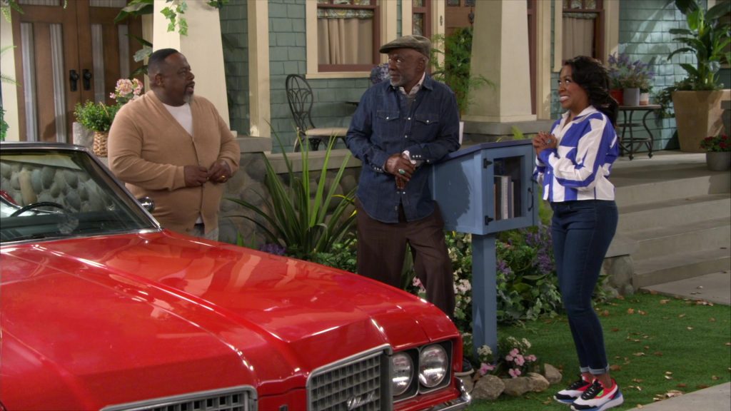 Puma Sneakers in The Neighborhood S07E06 “Welcome to Daddy Issues” (2024) (Image 22)