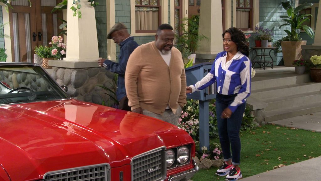 Puma Sneakers in The Neighborhood S07E06 “Welcome to Daddy Issues” (2024) (Image 25)