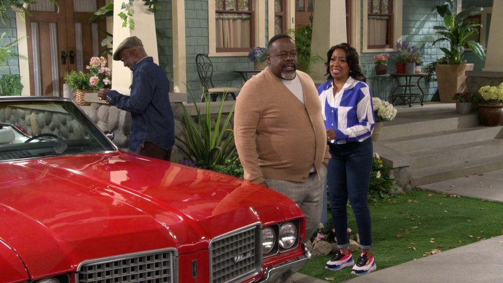 Puma Sneakers in The Neighborhood S07E06 “Welcome to Daddy Issues” (2024) (Image 26)