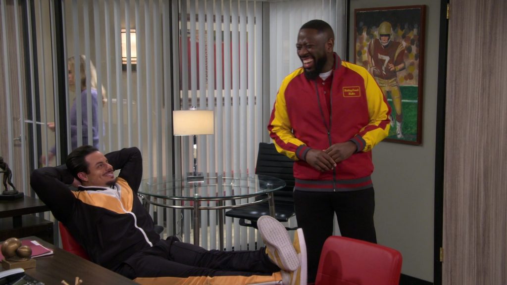 Puma Sneakers in The Neighborhood S07E15 “Welcome to the Signature Service Loyalty Rewards Program” (2025) (Image 5)