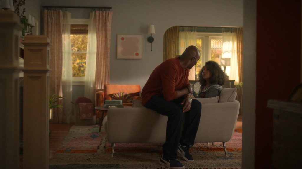 Puma Sneakers in UnPrisoned S02E03 “How to Be Friends” (2024) (Image 3)