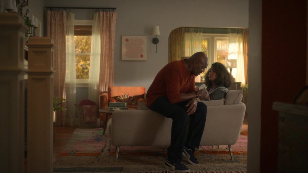 Puma Sneakers in UnPrisoned S02E03 “How to Be Friends” (2024) (Image 4)