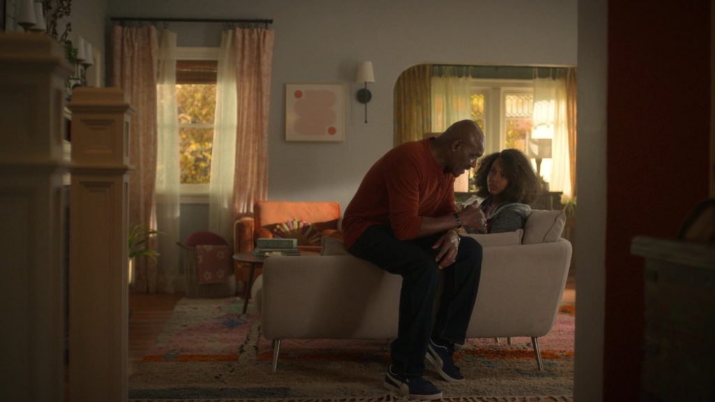Puma Sneakers in UnPrisoned S02E03 “How to Be Friends” (2024) (Image 5)