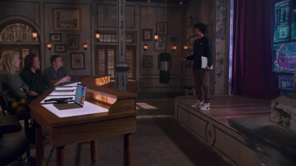Puma Women's Sneakers Worn by Aleyse Shannon as Breanna Casey in Leverage - Redemption S01E08 “The Mastermind Job” (2021) (Image 1)