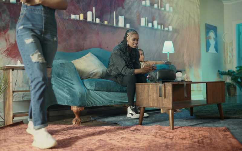 Puma Women's Sneakers in Wicked City S02E04 “Lovers but Never Friends” (2023) (Image 1)