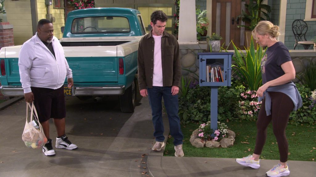 Puma and Nike Shoes in The Neighborhood S07E11 “Welcome to the e-Neighborhood” (2025) (Image 3)
