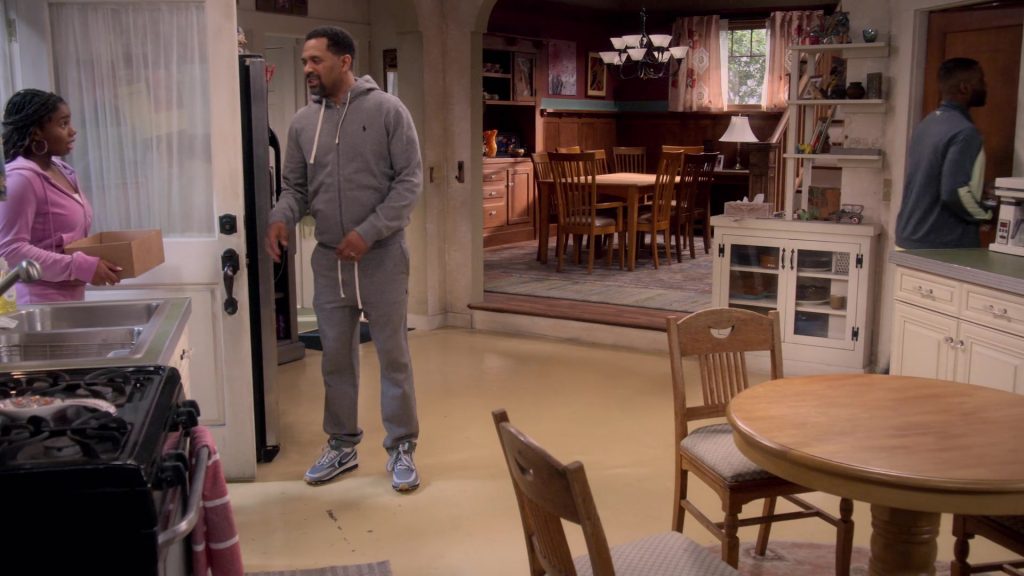 Ralph Lauren Tracksuit and Nike Sneakers Worn by Mike Epps as Bennie in The Upshaws S03E04 “Off Beat” (2023) (Image 1)