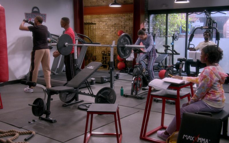 Reebok Shoes, MaxxMMA in The Upshaws S07E02 “Save Face” (2026) (Image 1)