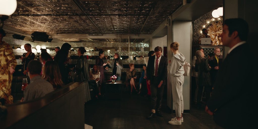 Reebok Sneakers in Loot S02E06 “Women Who Rule” (2024) (Image 1)