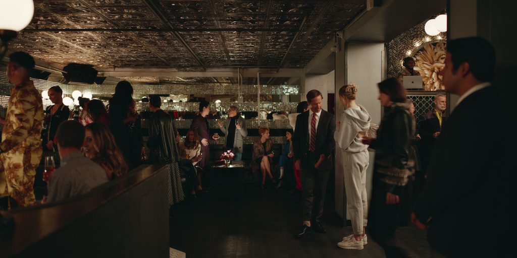 Reebok Sneakers in Loot S02E06 “Women Who Rule” (2024) (Image 2)