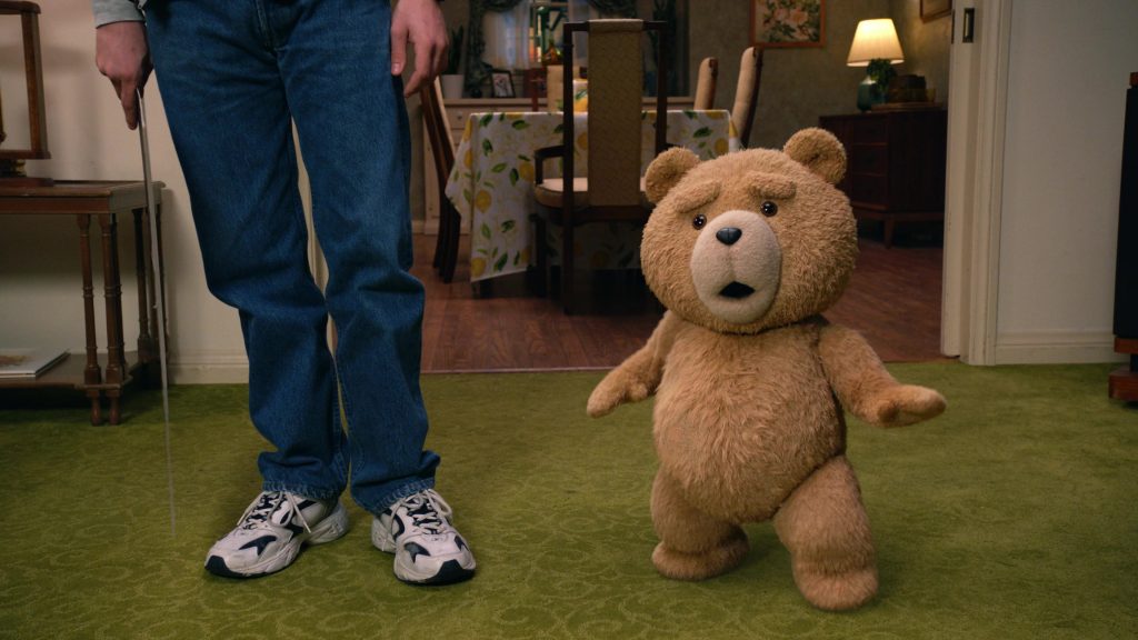 Reebok Sneakers in Ted S01E05 “Desperately Seeking Susan” (2024) (Image 5)