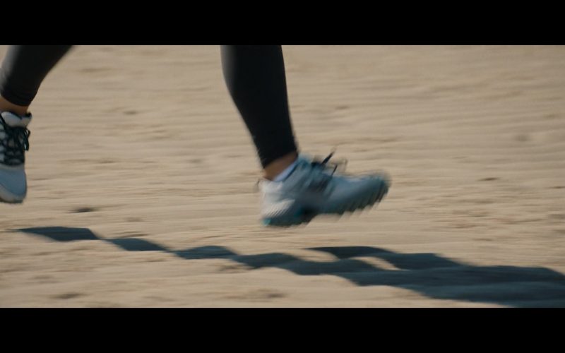 Saucony Sneakers in The Perfect Couple S01E01 (2024) (Image 1)