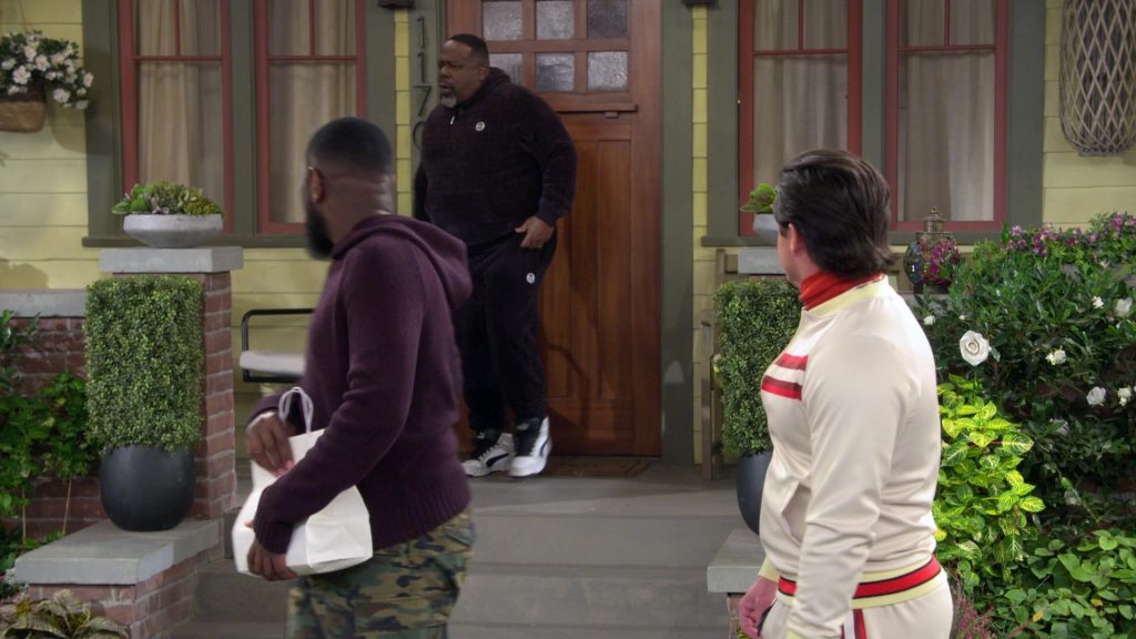 Sergio Tacchini Hoodie, Pants and Puma Sneakers in The Neighborhood S07E13 “Welcome to Not Being in It” (2025) (Image 17)