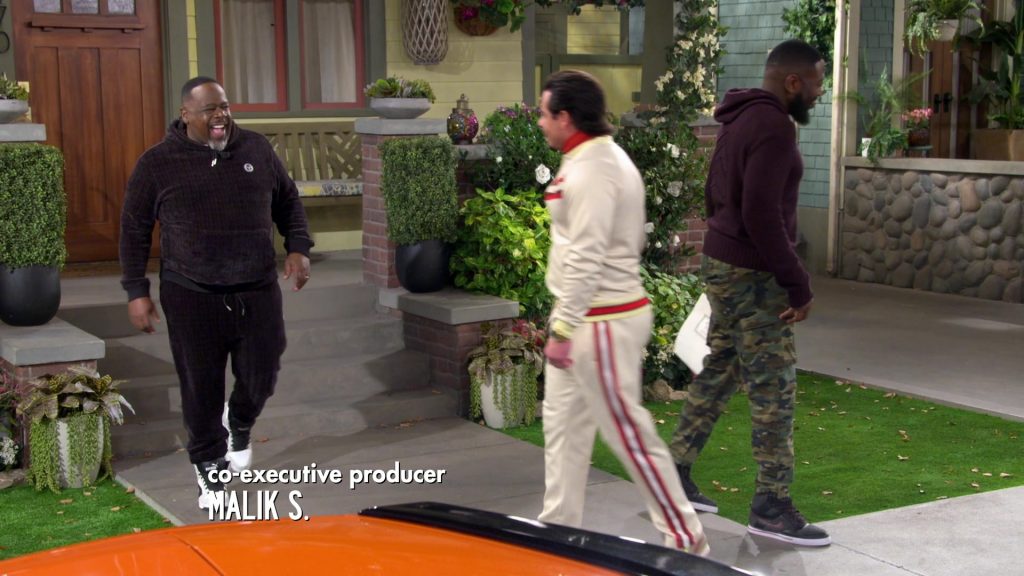 Sergio Tacchini Hoodie, Pants and Puma Sneakers in The Neighborhood S07E13 “Welcome to Not Being in It” (2025) (Image 19)