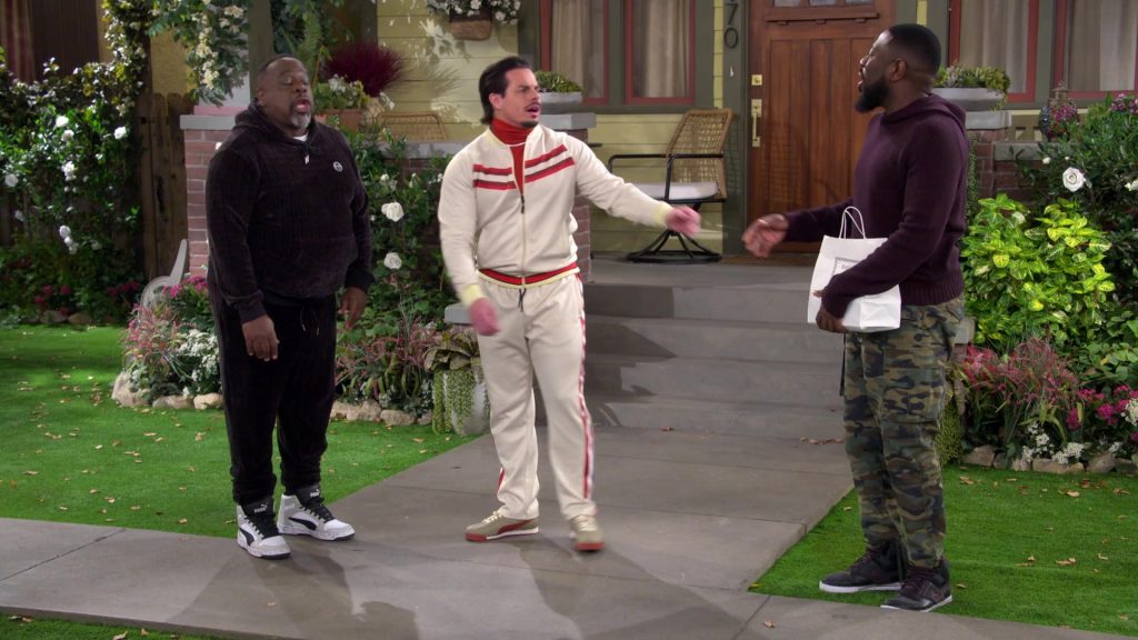 Sergio Tacchini Hoodie, Pants and Puma Sneakers in The Neighborhood S07E13 “Welcome to Not Being in It” (2025) (Image 20)