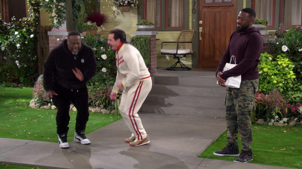 Sergio Tacchini Hoodie, Pants and Puma Sneakers in The Neighborhood S07E13 “Welcome to Not Being in It” (2025) (Image 25)