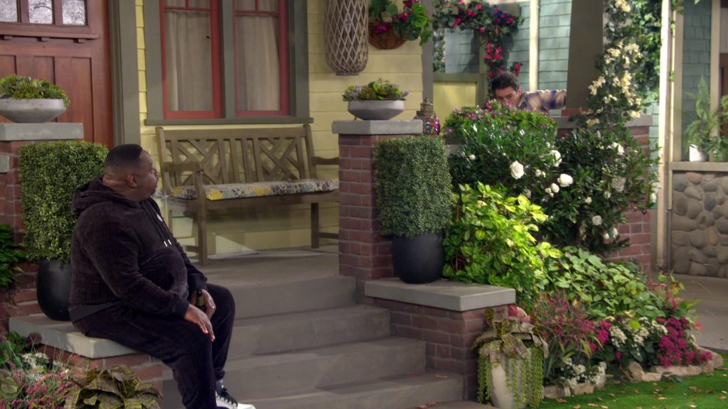 Sergio Tacchini Hoodie, Pants and Puma Sneakers in The Neighborhood S07E13 “Welcome to Not Being in It” (2025) (Image 5)