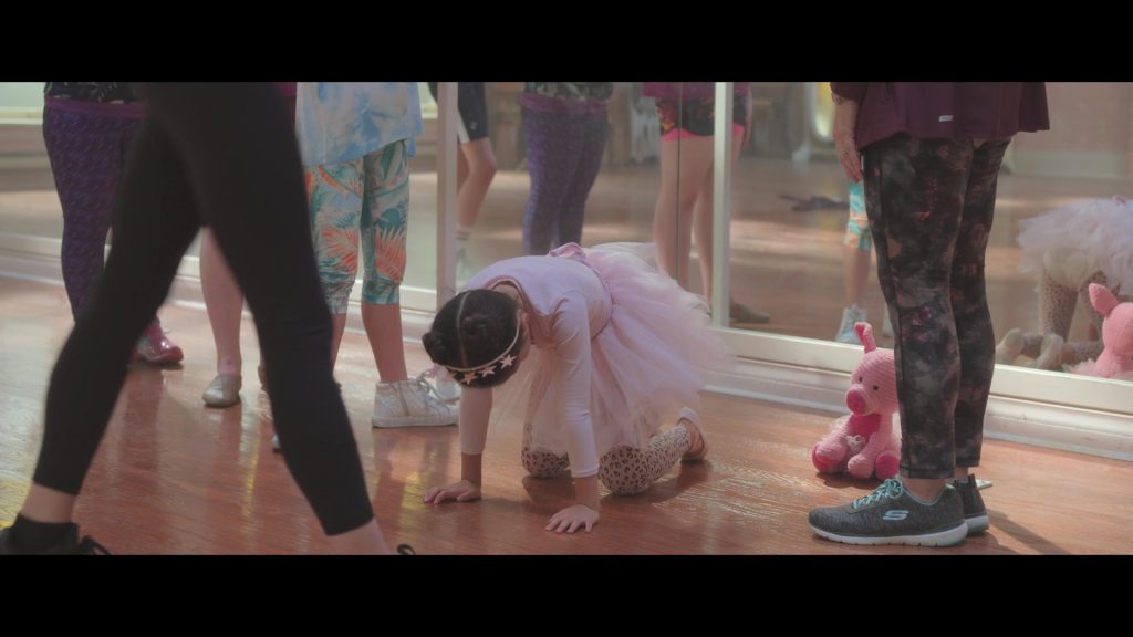 Skechers Flex Appeal 3.0 Sneakers Worn by Donna Lynne Champlin in Feel the Beat (2020) (Image 2)