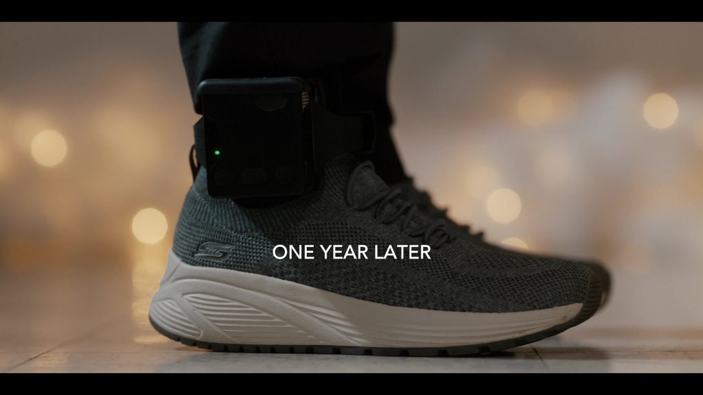 Skechers Sneakers in Accused S02E05 “Margot's Story” (2024) (Image 3)