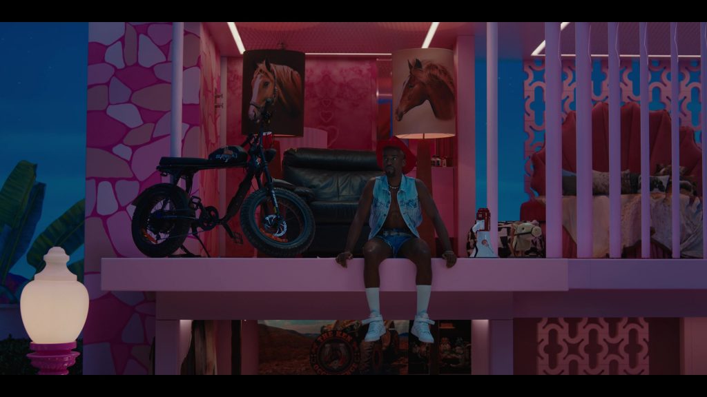 Super73 Electric Bicycle and Adidas Men's Sneakers of Ncuti Gatwa in Barbie (2023) (Image 9)