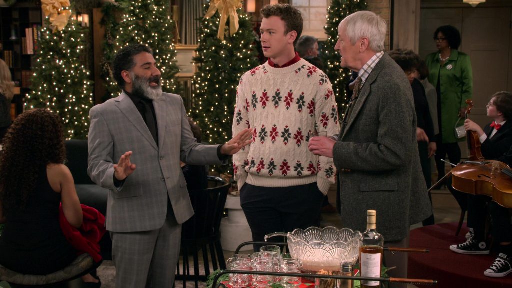 The Macallan Whisky and Converse Shoes in Frasier S01E10 “Reindeer Games” (2023) (Image 1)