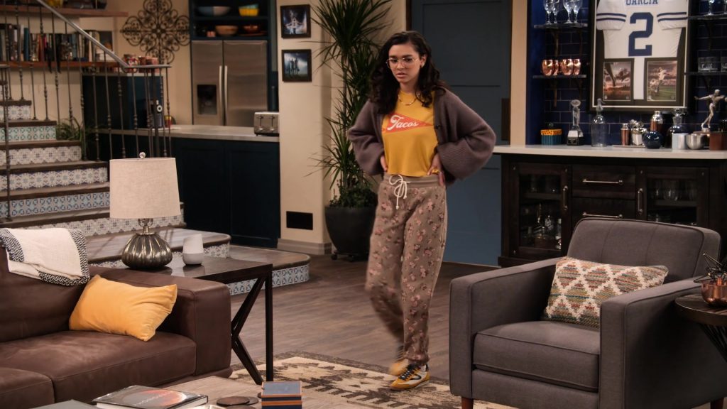 Tretorn Navy Suede Low-Top Sneakers of Paulina Chávez in The Expanding Universe of Ashley Garcia S01E12 “Count Me In” (2020) (Image 1)