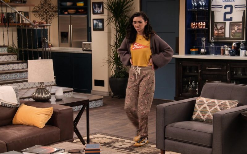 Tretorn Navy Suede Low-Top Sneakers of Paulina Chávez in The Expanding Universe of Ashley Garcia S01E12 “Count Me In” (2020) (Image 1)