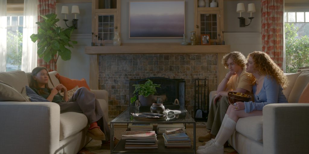 Ugg Slippers and Nike Shoes in Shrinking S02E04 “Made You Look” (2024) (Image 1)