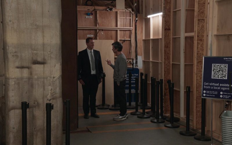 United Airlines, New Balance Sneakers in The Rehearsal S02E04 “Kissme” (2025) (Image 1)