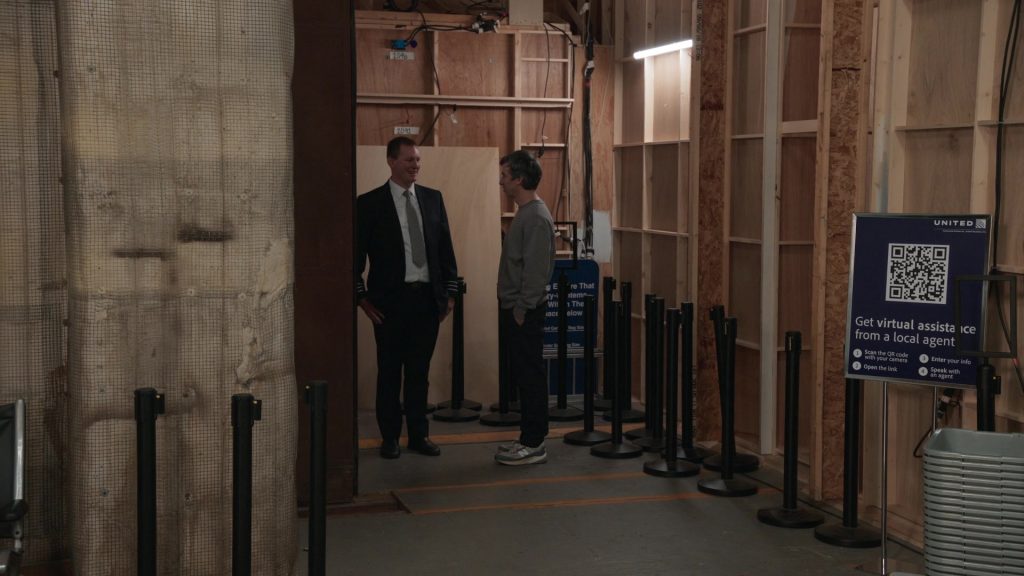 United Airlines, New Balance Sneakers in The Rehearsal S02E04 “Kissme” (2025) (Image 4)