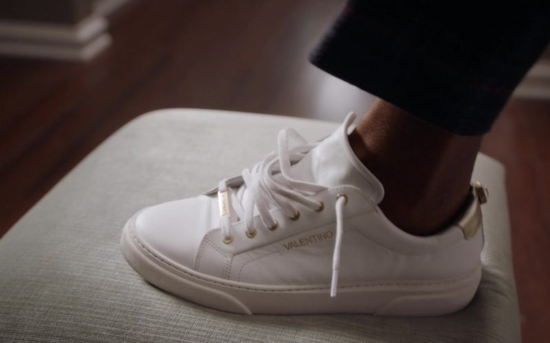 Valentino White Sneakers of Anthony Anderson as Andre ‘Dre' Johnson in Black-ish S08E13 “Homegoing” (2022) (Image 1)