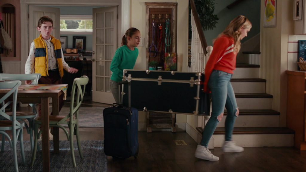 Vans All-White Shoes Worn by Meg Donnelly as Sweetheart ‘Taylor' Otto in American Housewife Season 4 Episode 7 “Flavor of Westport” (2019) (Image 2)