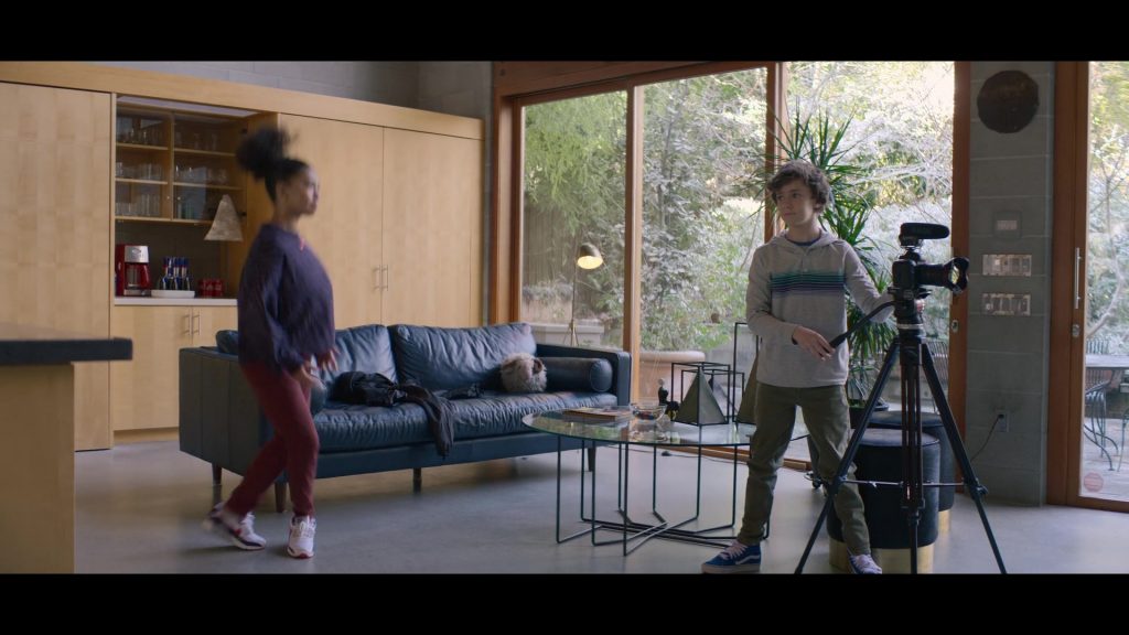 Vans Blue Sneakers of Luke Roessler as Derek Masters in The Baby-Sitters Club S02E04 “Jessi and the Superbrat” (2021) (Image 1)