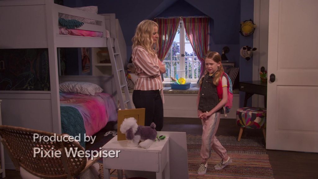 Vans Classic Black & White Slip-On Shoes Worn by Juliet Donenfeld as J.J. in The Big Show Show S01E05 “The Big Process” (2020) (Image 2)