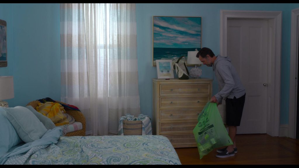 Vans Classic Slip-On sneakers in The Four Seasons S02E04 “On the Boardwalk” (2026) (Image 4)
