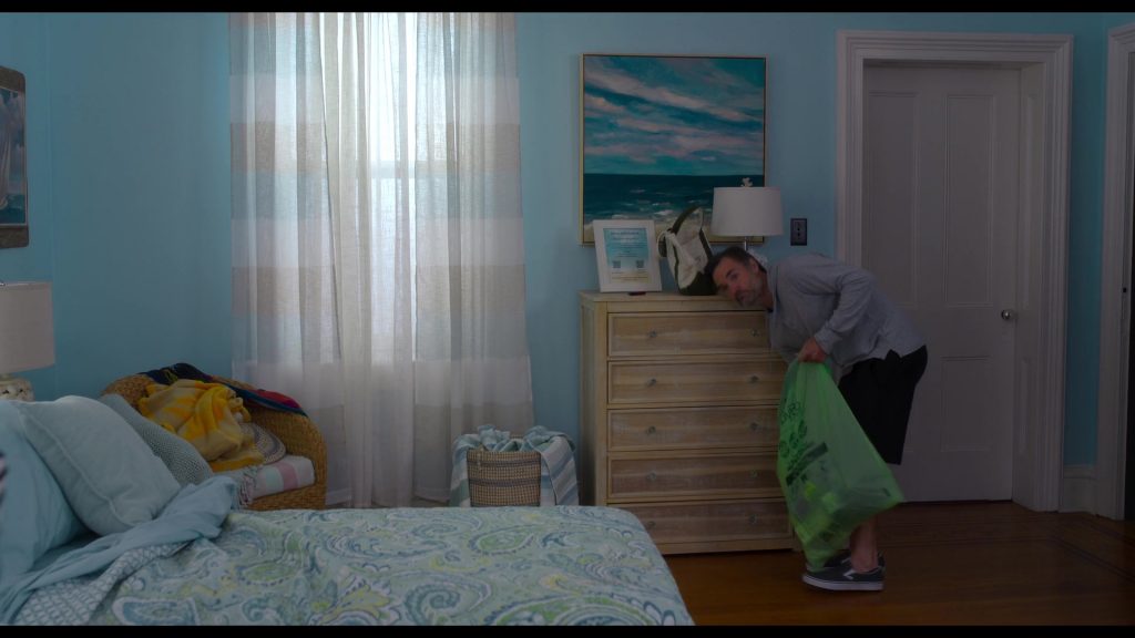 Vans Classic Slip-On sneakers in The Four Seasons S02E04 “On the Boardwalk” (2026) (Image 5)