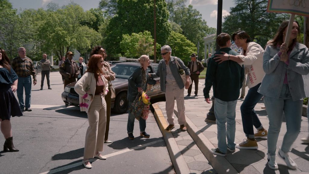 Vans, Converse and Nike Shoes in Sweet Magnolias S04E08 “Walls and Doors” (2025) (Image 1)