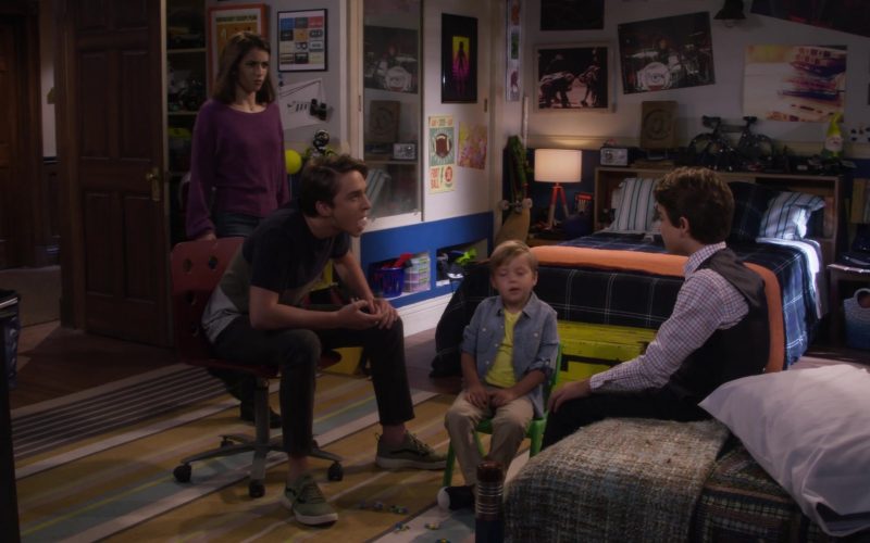 Vans Green Shoes Worn by Michael Campion as Jackson Fuller in Fuller House Season 5 Episode 7 “DJ's Amazing 40th Birthday Race” (2019) (Image 1)