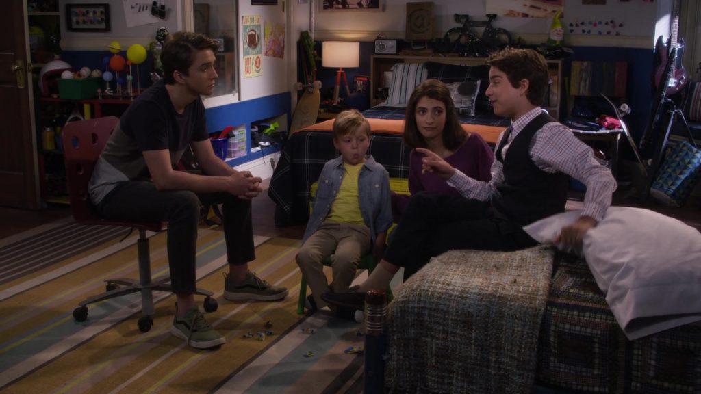 Vans Green Shoes Worn by Michael Campion as Jackson Fuller in Fuller House Season 5 Episode 7 “DJ's Amazing 40th Birthday Race” (2019) (Image 2)