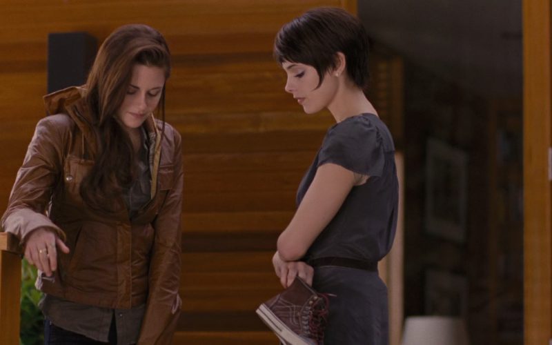 Vans HiTop Brown Leather Shoes in The Twilight Saga - Breaking Dawn – Part 1 (2011) (Image 1)